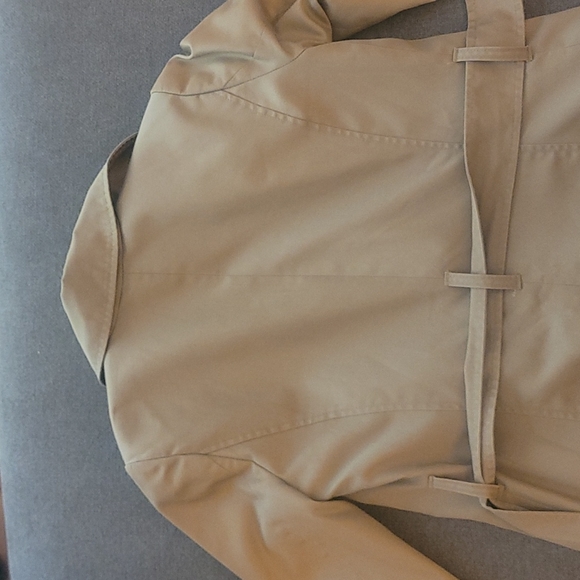 Beige trench coat - Picture 4 of 5